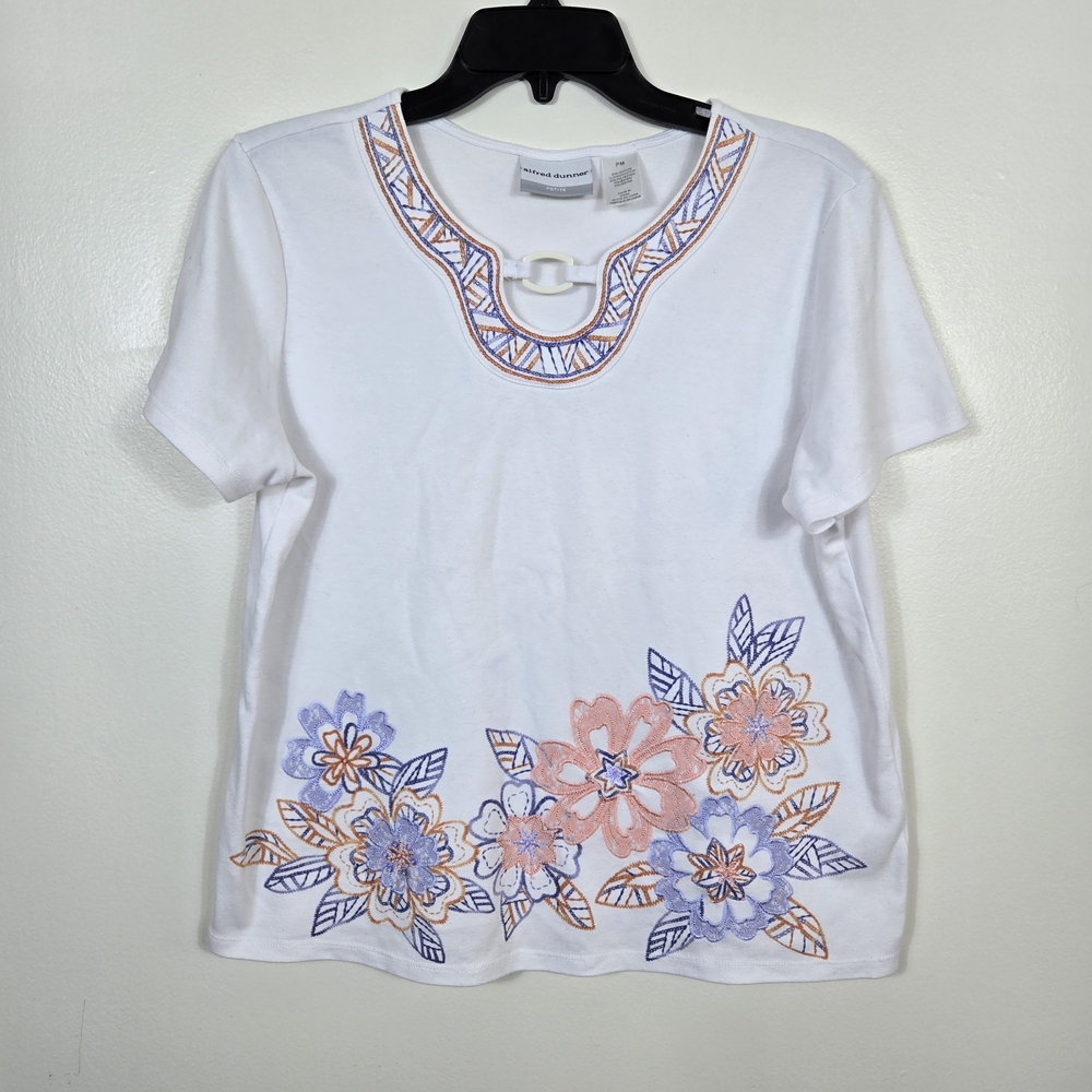 Alfred Dunner Coastal White Floral‎ Embroidered Short Sleeve Tee Medium Petite